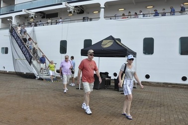 Tháo gỡ vướng mắc cấp thị thực cho khách du lịch 