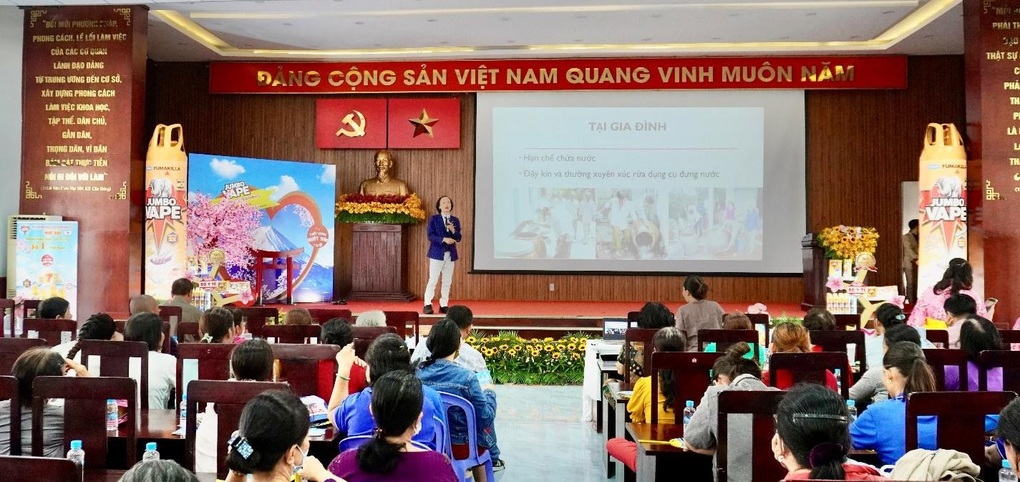 Phòng chống dịch bệnh sốt xuất huyết: Cần sự chung tay của cộng đồng - 2