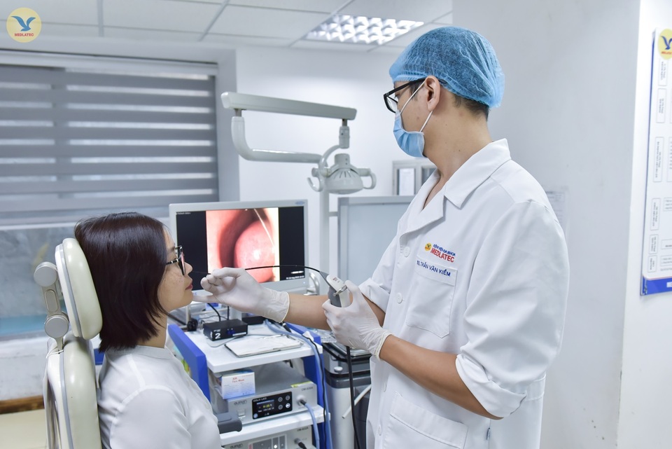 Chuyên gia chỉ 3 cách “làm sạch” tai mũi họng trẻ trong mùa đông - 4 Chuyên gia chỉ 3 cách “làm sạch” tai mũi họng trẻ trong mùa đông - 4