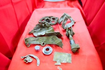 Di vật tìm thấy cùng hài cốt hai phi công MIG-21 gặp nạn ở Tam Đảo