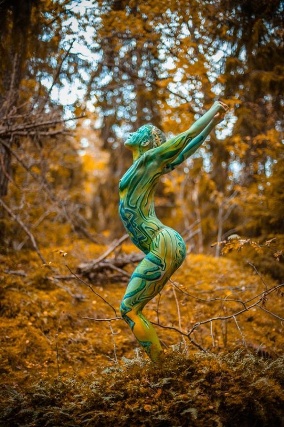 Những bức vẽ “body-painting” của mùa thu - 7 Những bức vẽ “body-painting” của mùa thu - 7