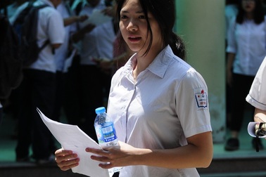 Hà Nội: Đề Toán lớp 10 nặng về kiểm tra kiến thức hàn lâm