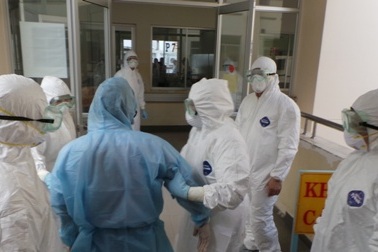 Mục sở thị tình huống khẩn cấp cách ly hành khách nghi nhiễm Ebola tại sân bay