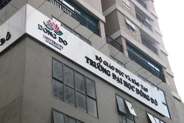 Cán bộ dùng bằng giả của ĐH Đông Đô bảo vệ tiến sỹ có khả năng dính án tù?