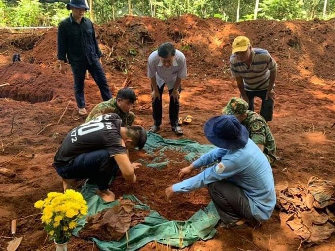 Bình Phước, tìm thấy và cất bốc 53 hài cốt liệt sỹ  - Ảnh 2.