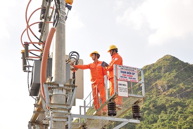 EVN HANOI đẩy mạnh các hoạt động tri ân khách hàng, hướng tới công tác an sinh xã hội