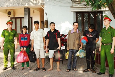 20 ngày bắt 5 đối tượng trốn nã