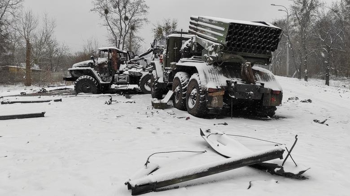 Hàng loạt khí tài Nga bị phá hủy dưới mưa hỏa lực ở Ukraine - 11 Hàng loạt khí tài Nga bị phá hủy dưới mưa hỏa lực ở Ukraine - 11