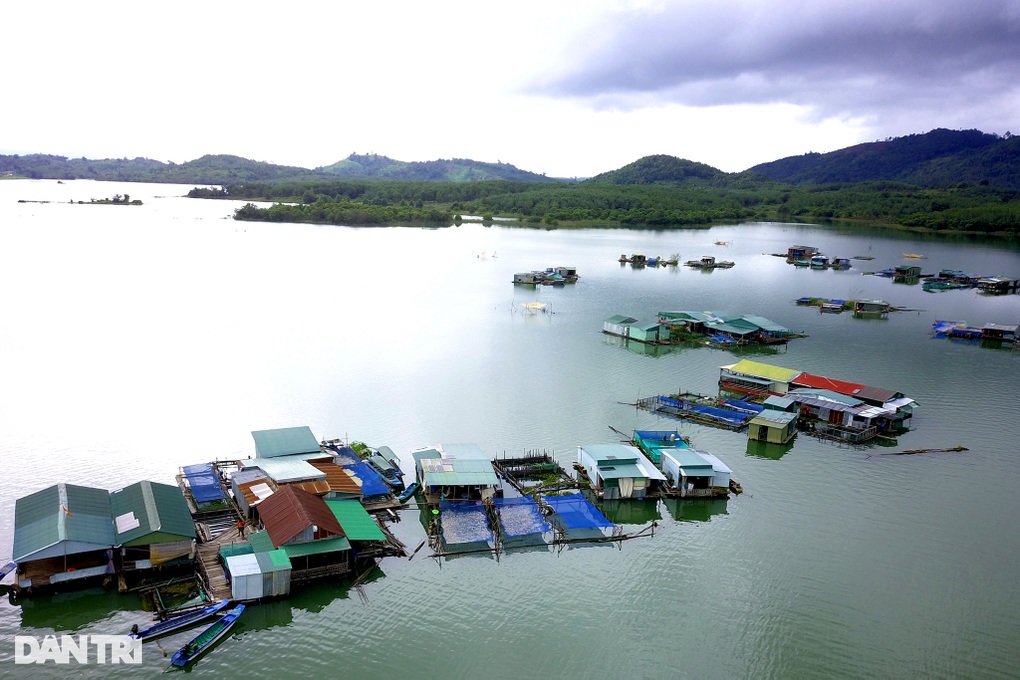 Mê mẩn với làng chài miền Tây trên dòng Sê San - 2 Mê mẩn với làng chài miền Tây trên dòng Sê San - 2