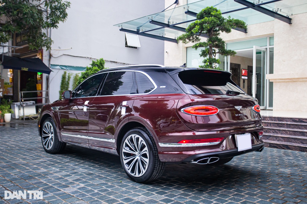 Bán Bentley Bentayga 2021 màu độc, đại gia Tây Ninh lỗ hơn 4 tỷ đồng - 6