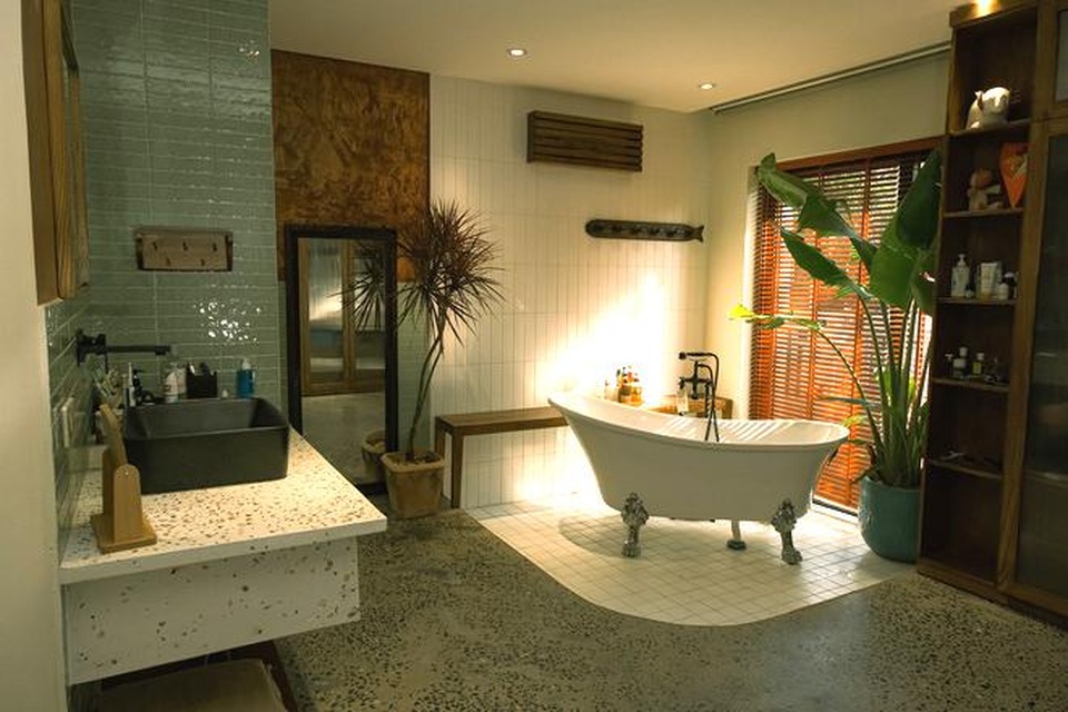 Ngỡ ngàng với ngôi biệt thự được thiết kế từ nội thất bị cháy - 14 Ngỡ ngàng với ngôi biệt thự được thiết kế từ nội thất bị cháy - 14