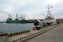 Hơn 100 tấn bùn trên tàu Trung Quốc cập cảng Hà Tĩnh