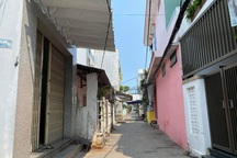 Vụ 5 người thân của bệnh nhân 35 trốn cách ly: Phá cửa sau trốn về nhà