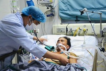 Thương người phụ nữ bán sạch lợn, gà... cầu xin nhà hảo tâm cứu chồng