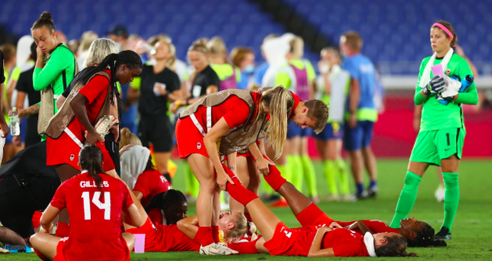 Đánh bại Thụy Điển, Canada lần đầu giành HCV bóng đá nữ Olympic - 5 Đánh bại Thụy Điển, Canada lần đầu giành HCV bóng đá nữ Olympic - 5