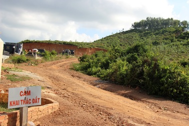 Bình Định: Xử lý các đối tượng khai thác đất sét trái phép