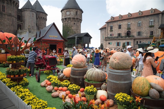 Vé cáp treo lên Bà Nà chơi Happy Halloween giảm còn 300.000 đồng, dành cho du khách Miền Trung, Tây Nguyên - Ảnh 2.