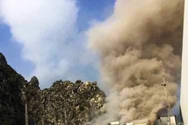 Nổ lớn tại khu điều hành nhà máy xi măng Xuân Thành