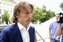 Sau C.Ronaldo, tới lượt Modric đối diện với án tù 5 năm