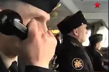 Chiến hạm săn ngầm Nga lộ diện trước mắt thường