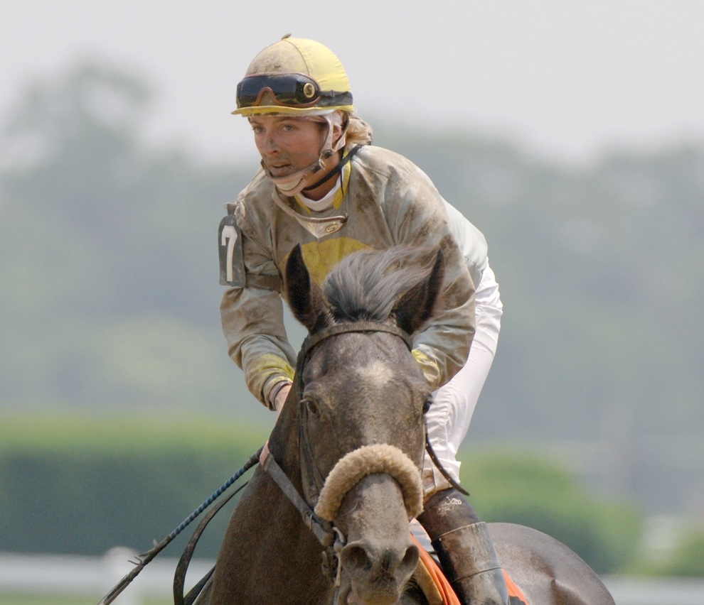 Nhan sắc nữ kỵ sĩ đua ngựa xinh đẹp nhất thế giới - 5