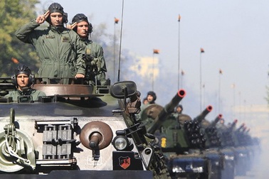 Đối phó Nga, Ba Lan quyết đầu tư mạnh cho quốc phòng