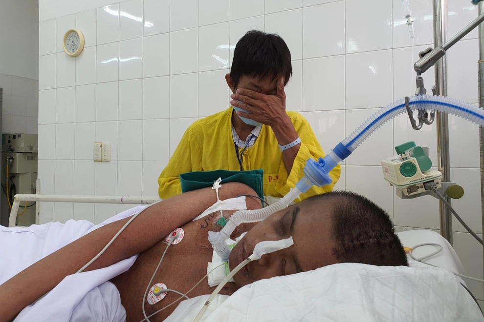 Xót xa cảnh người cha lâm bước đường cùng tính chuyện bán thận cứu con - 5 Xót xa cảnh người cha lâm bước đường cùng tính chuyện bán thận cứu con - 5