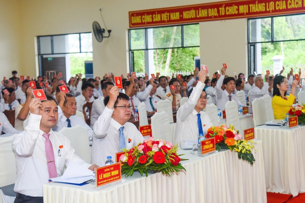 Chủ tịch Đồng Nai đề nghị xã Đại Phước tập trung 2 lĩnh vực đột phá - 2 Chủ tịch Đồng Nai đề nghị xã Đại Phước tập trung 2 lĩnh vực đột phá - 2