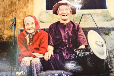 Gánh xí mà "độc quyền" 2 thế kỷ của gia đình cụ ông 107 tuổi ở Hội An