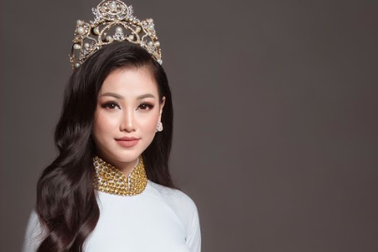 Người đẹp Việt nói tiếng Anh như gió được cấp phép dự Miss Earth 2018