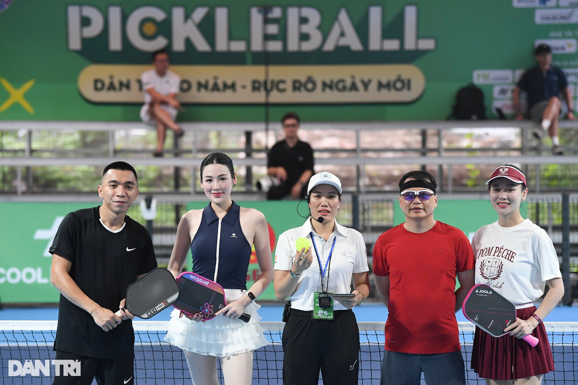 Dàn á hậu, diễn viên, ca sĩ nổi tiếng hâm nóng giải pickleball Dân trí - 9 Dàn á hậu, diễn viên, ca sĩ nổi tiếng hâm nóng giải pickleball Dân trí - 9