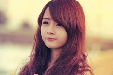 Cận cảnh gương mặt xinh lung linh của "búp bê ảnh thẻ" Lan Hương