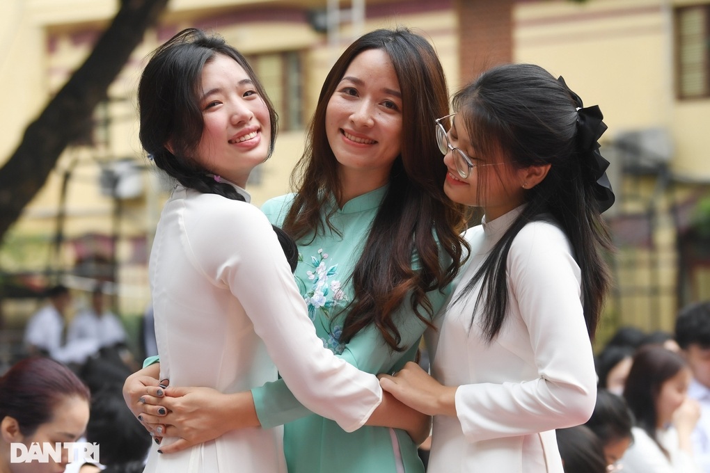 ស៊េរីនៃសាកលវិទ្យាល័យភាគខាងជើងធ្វើការប្រឡងជ្រើសរើសបុគ្គលិកបន្ថែម 15 ពិន្ទុបានកន្លងផុតទៅ - 1 Loạt trường đại học phía Bắc xét tuyển bổ sung, 15 điểm đã đỗ - 1