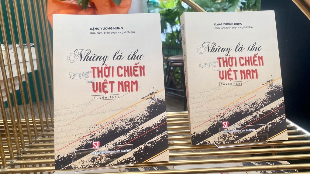 Chương trình giao lưu Những trang viết từ chiến trường - 1 Chương trình giao lưu Những trang viết từ chiến trường - 1
