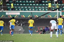 Trận đấu ở Cúp châu Phi gây sốc khi có tới 19 quả phạt đền