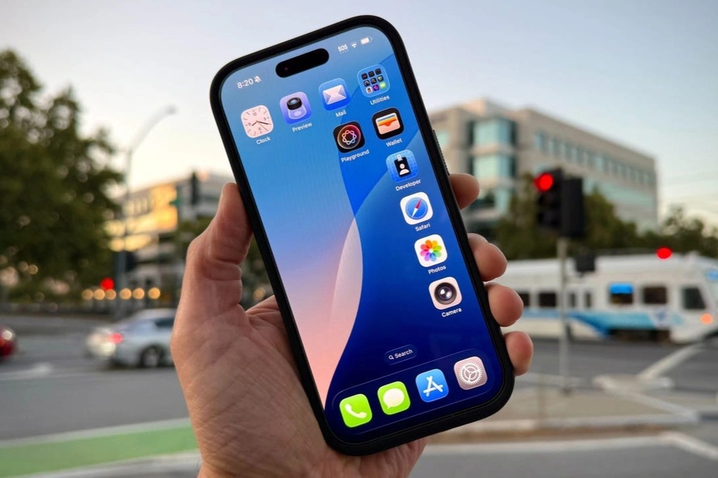 Cập nhật iOS 18.6, người dùng iPhone than phiền nóng máy, hao pin - 2 Cập nhật iOS 18.6, người dùng iPhone than phiền nóng máy, hao pin - 2