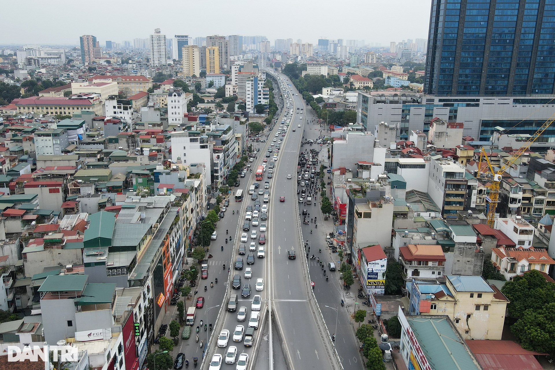 Giao thông nghẹt thở những ngày giáp Tết Nguyên đán - 6 Giao thông nghẹt thở những ngày giáp Tết Nguyên đán - 6