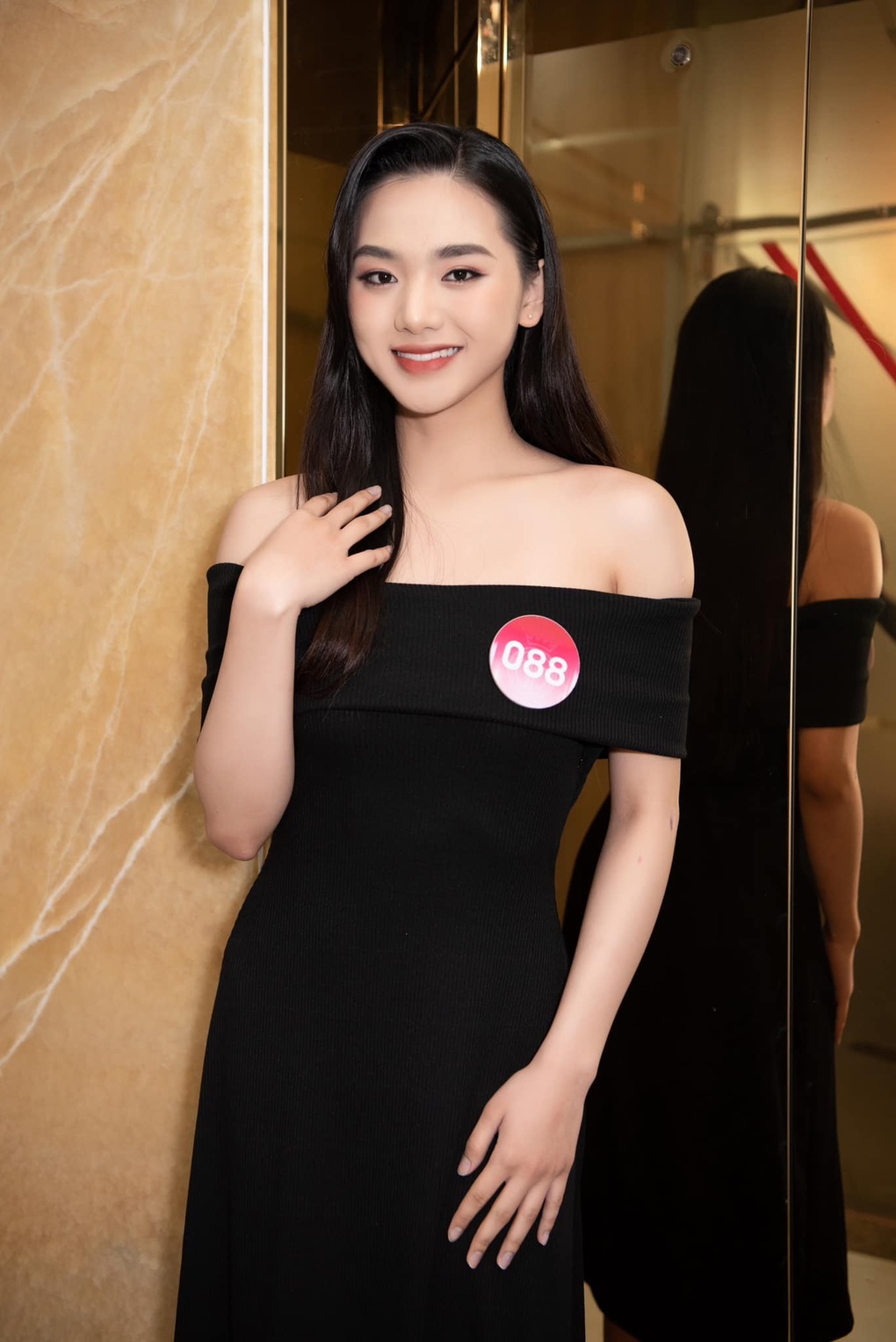 Top 10 Hoa hậu Việt Nam 2022 Đinh Khánh Hòa tái xuất xinh đẹp - 4 Top 10 Hoa hậu Việt Nam 2022 Đinh Khánh Hòa tái xuất xinh đẹp - 4