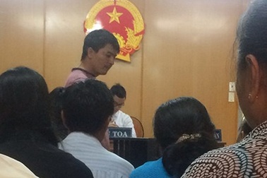 Bị tù vì thực thi công vụ "quá tay"