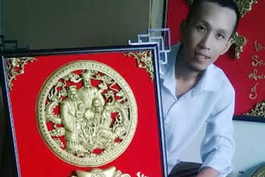 Chàng trai khởi nghiệp bằng dòng lịch phù điêu
