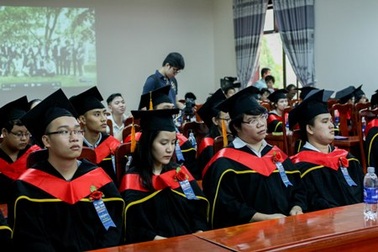 Vinh danh HS, SV chương trình Quốc gia Anh tại Việt Nam