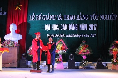 Hơn 90% tân cử nhân trường Đại học Nông lâm Huế đã có việc làm sau tốt nghiệp