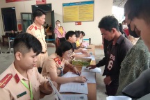 Công an Điện Biên lần đầu tổ chức sát hạch cấp giấy phép lái xe