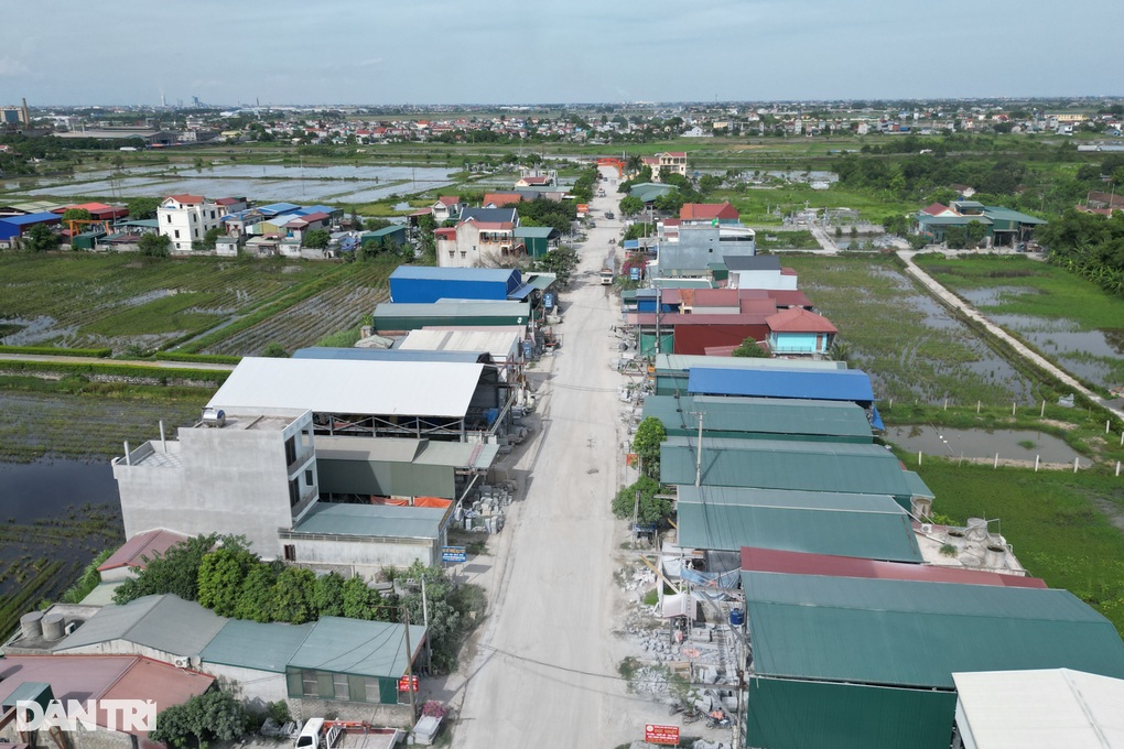 Con đường đau khổ dài 2,7km được đầu tư 65 tỷ đồng sửa chữa - 5 Con đường đau khổ dài 2,7km được đầu tư 65 tỷ đồng sửa chữa - 5