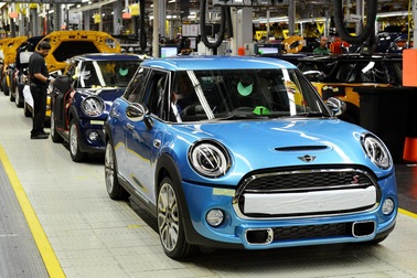 Mini và Rolls-Royce sẽ tạm ngừng sản xuất tại Anh trong thời gian Brexit