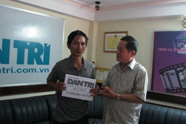 Hơn 20 triệu đồng đến với “hai vợ chồng sống “ký sinh” trong bệnh viện”