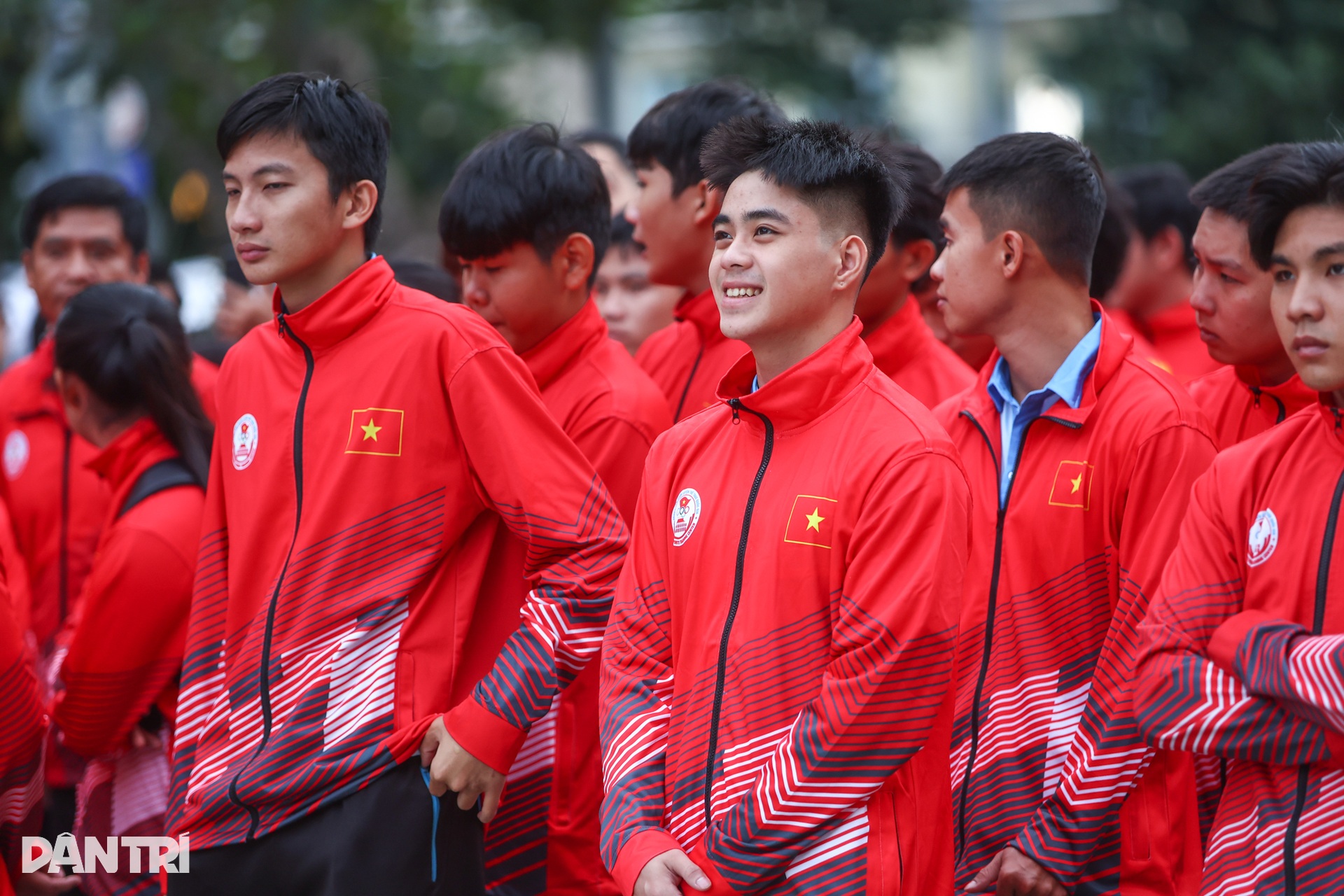 Hàng trăm VĐV hừng hực khí thế lên đường tranh tài SEA Games 33 - 6