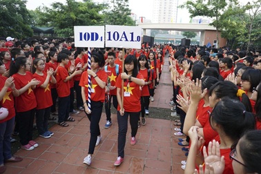 Lễ khai giảng mang hình Tổ quốc