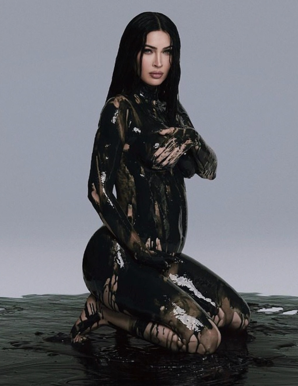 Biểu tượng gợi cảm Megan Fox sinh con gái, hưởng hạnh phúc mẹ đơn thân - 2 Biểu tượng gợi cảm Megan Fox sinh con gái, hưởng hạnh phúc mẹ đơn thân - 2