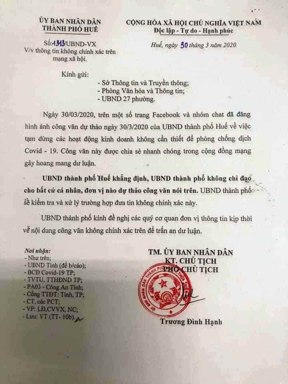 Xử phạt cô gái đăng công văn chưa kiểm chứng về việc đóng cửa chợ - 2 Xử phạt cô gái đăng công văn chưa kiểm chứng về việc đóng cửa chợ - 2